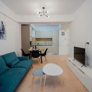 Views Of Nature & Progress In Parcul Politehnicii Apartament
